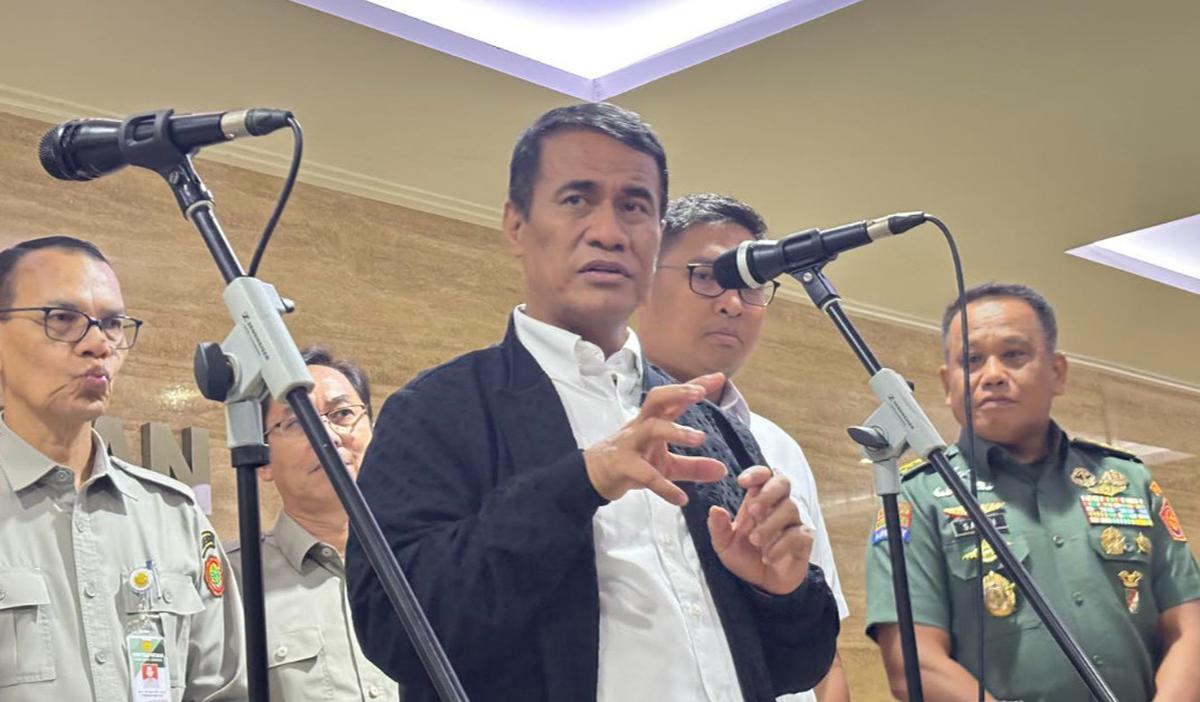 Menteri Pertanian Amran Sulaiman saat konferensi pers Percepatan Penyerapan gabah/beras, di Kantor Kementan, Senin (10/2/2025). (Foto: Liputan6.com/Tira Santia)