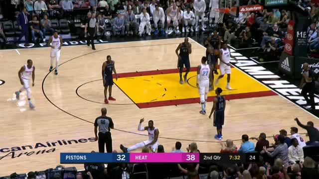 Berita video game recap NBA 2017-2018 antara Miami Heat melawan Detroit Pistons dengan skor 105-96.