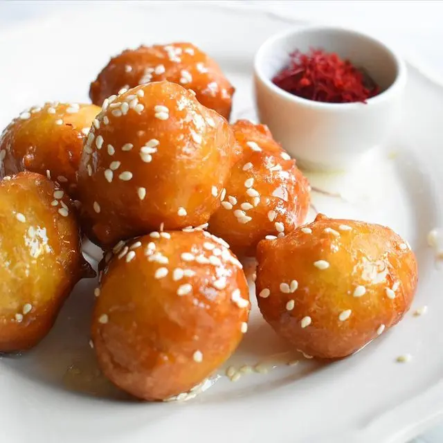 instagram.com/@tableforfivedubai