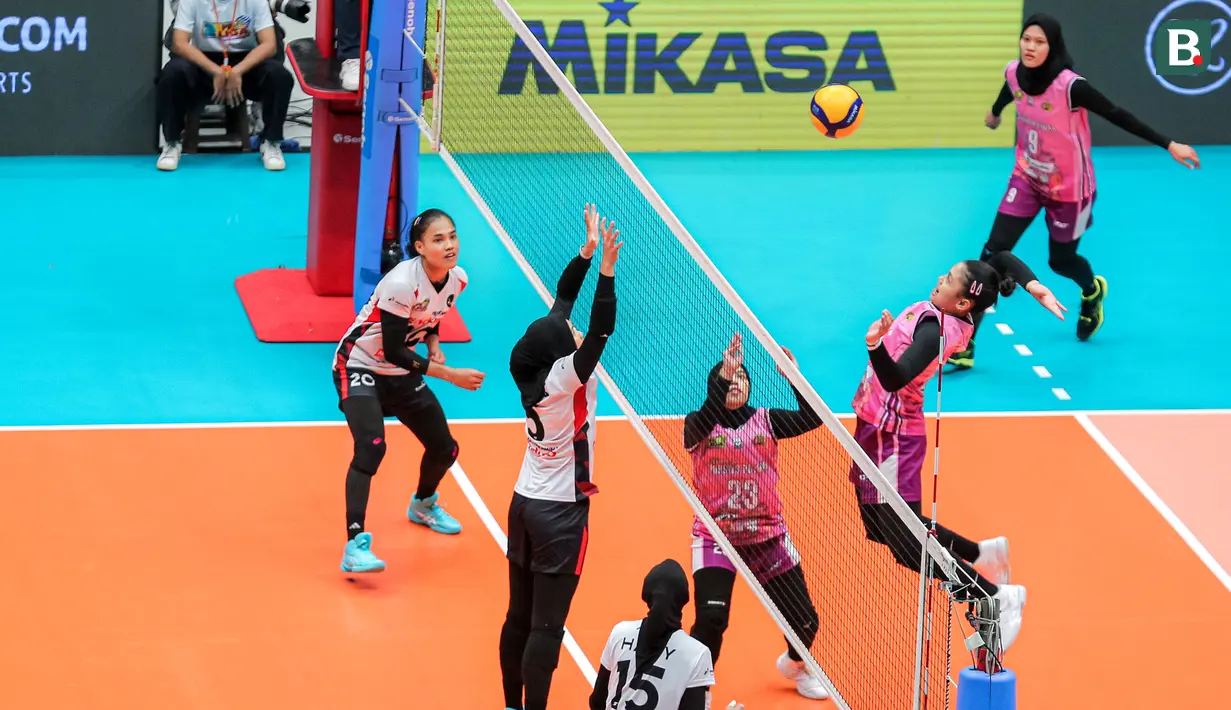 Tampil sebagai tim terbaik di musim reguler PLN Mobile Proliga 2024, capaian ini menjadi penebusan bagi Popsivo seusai gagal merebut tiket grand final. (Bola.com/Bagaskara Lazuardi)