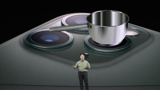 Deretan Meme Kocak Netizen Liat iPhone 11 Punya Tiga Kamera