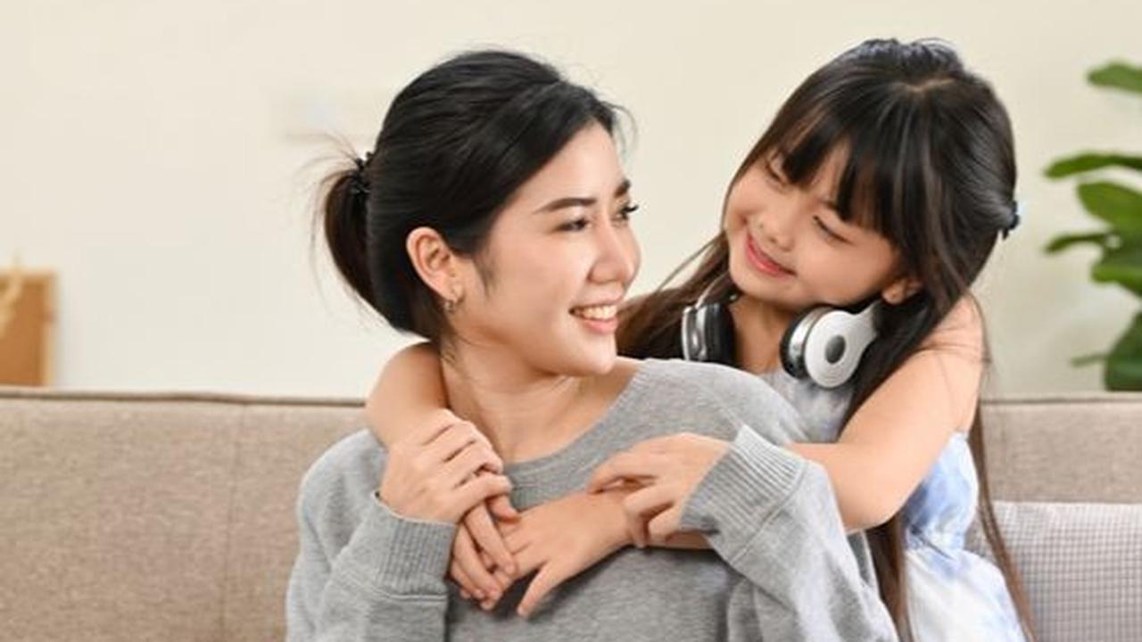 Tingkatkan Kecerdasan Si Kecil Sedini Mungkin, Ini 4 Cara Sederhana yang Bisa Ibu Terapkan