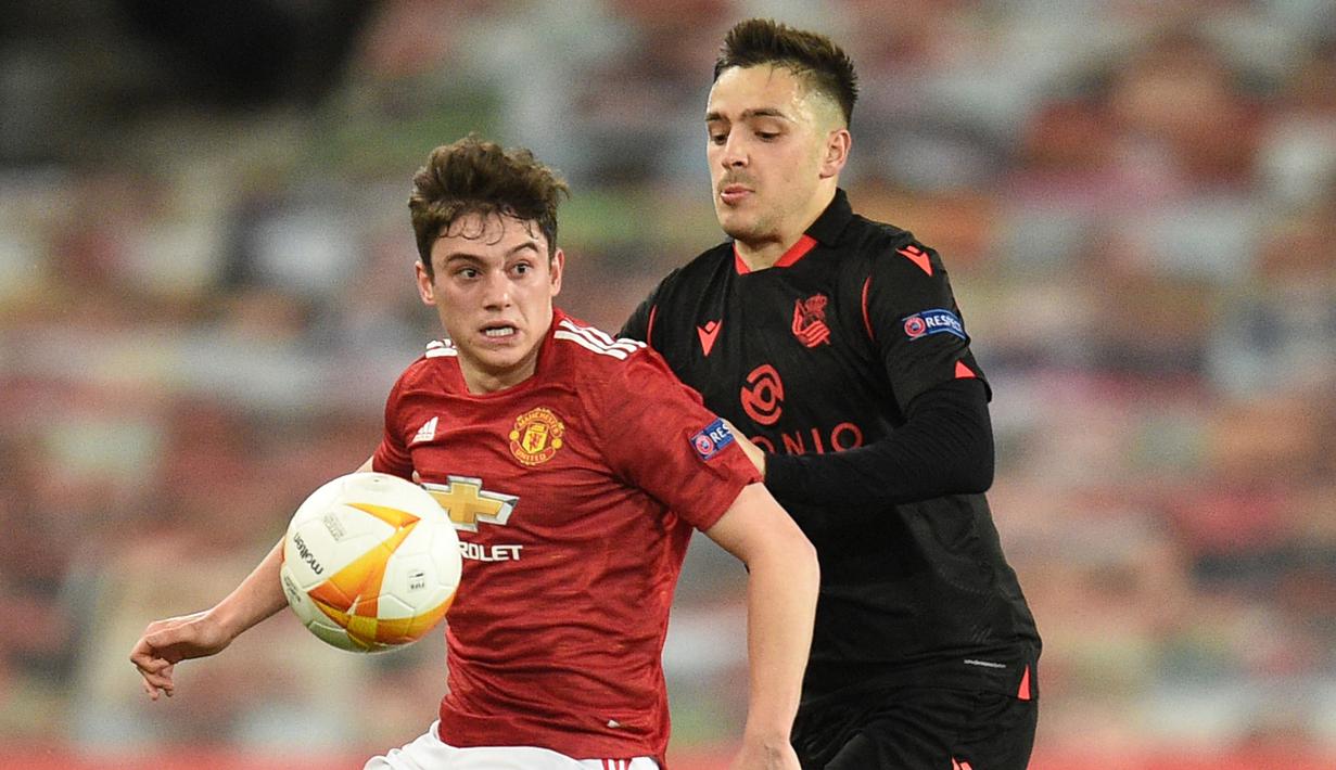 Kepindahan Daniel James dari Manchester United menuju Leeds United merupakan keputusan terbaik usai kepulangan Ronaldo ke Old Trafford. Hal tersebut beralasan karena James akan kesulitan mendapatkan tempat di MU sedangkan Leeds akan menambah amunisi daya serangnya. (Foto: AFP/Oli Scarff)