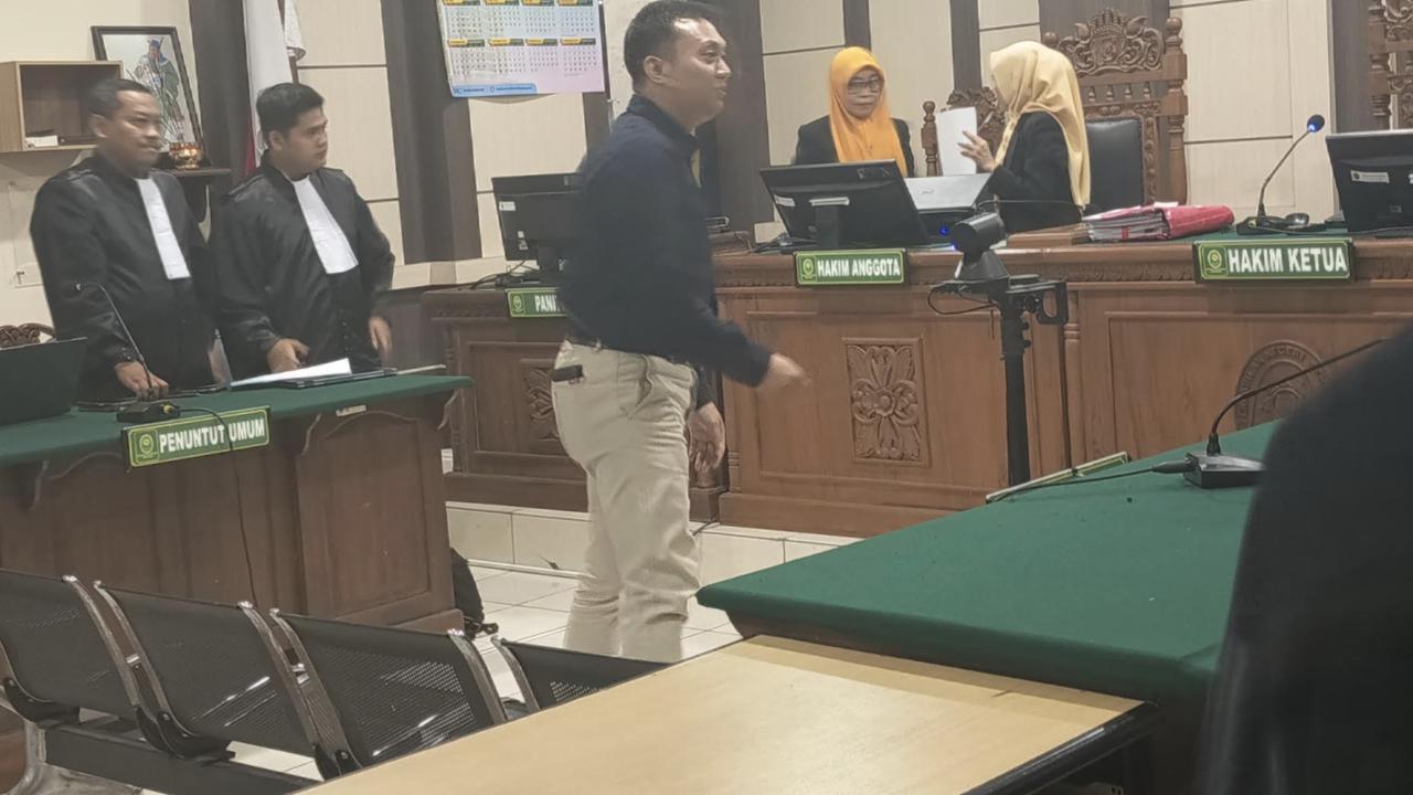 Tangis Bahagia Dicky Usai Divonis Bebas di Kasus Korupsi Sritex