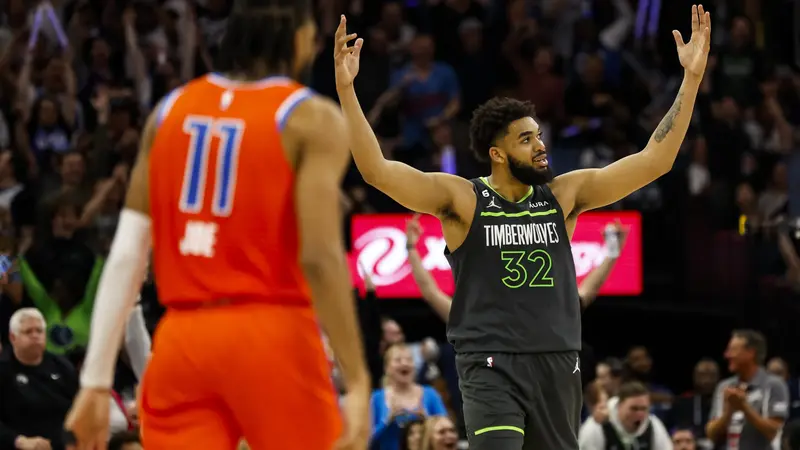 Selebrasi pemain Timberwolves Karl Anthony Towns