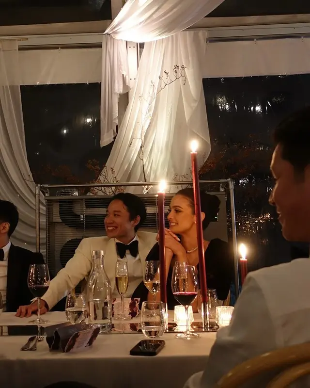 Akhirnya unggah foto menikah, 10 potret Amanda Rawless dipersunting Adriel Susanteo ini romantis abis