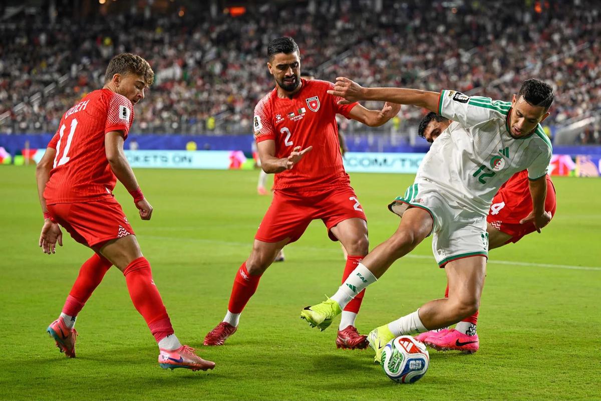 FOTO: Yordania Tersingkir Setelah Takluk  1-2 dari Aljazair