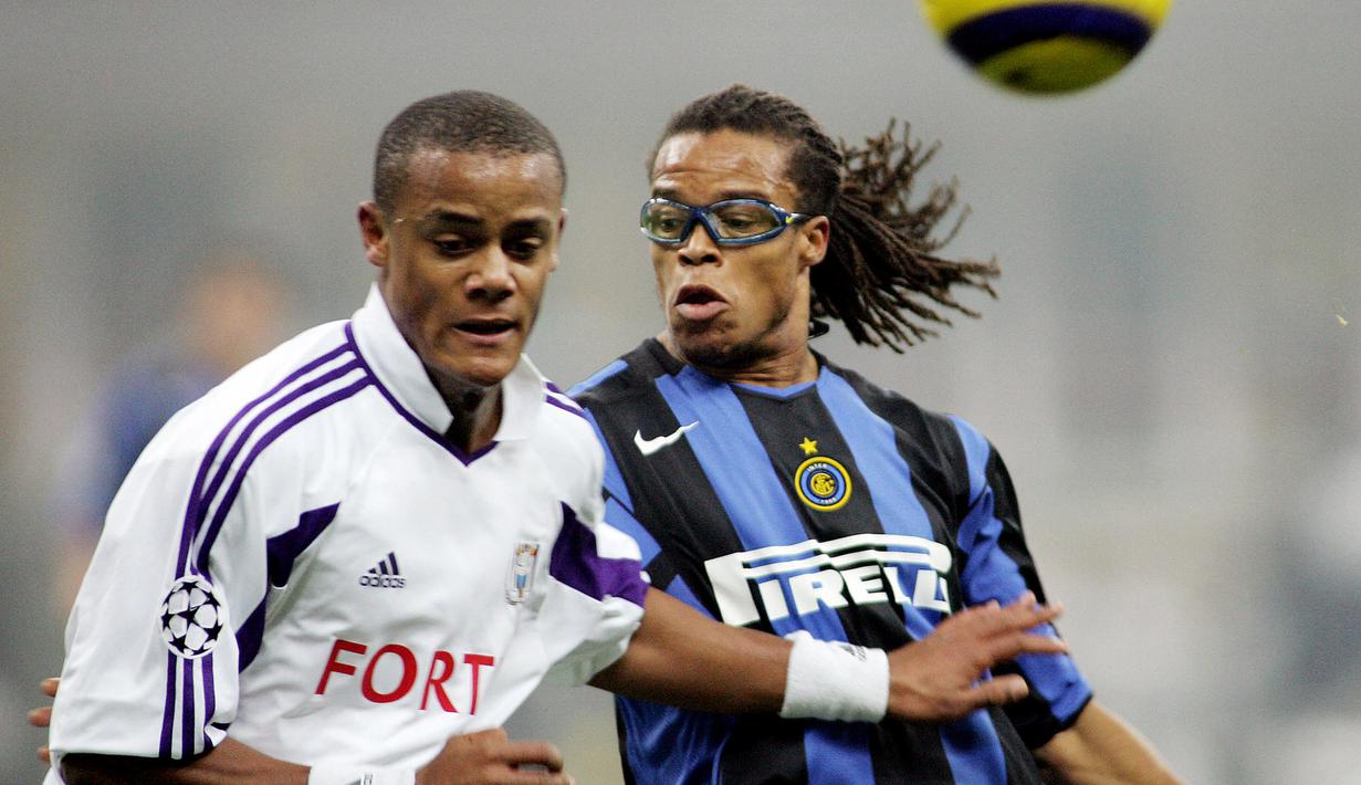 Mungkin banyak yang tak sadar bahwa Edgar Davids pernah berseragam Inter Milan pada 2004. Pemain yang dicintai fans Juventus ini tak banyak memberikan dampak buat Nerazzurri karena cuma semusim berkarier di Giuseppe Meazza. (AFP/Paco Serinelli)