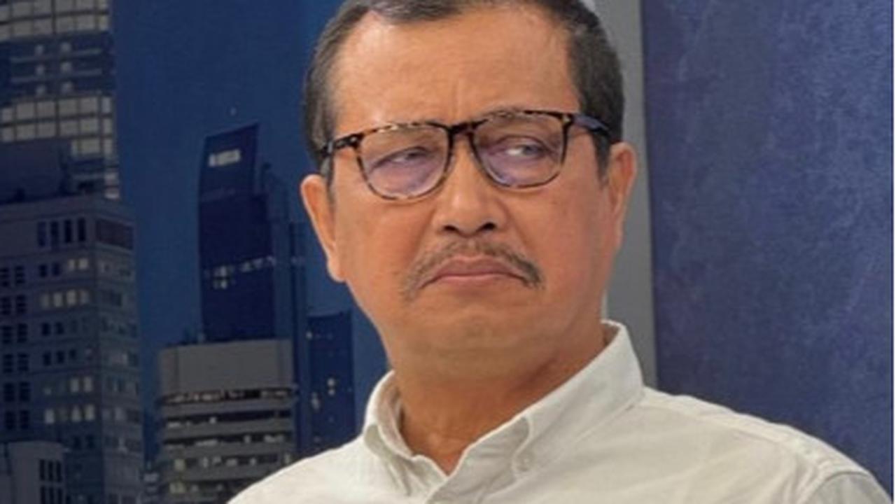 Komjen (Purn) Oegroseno