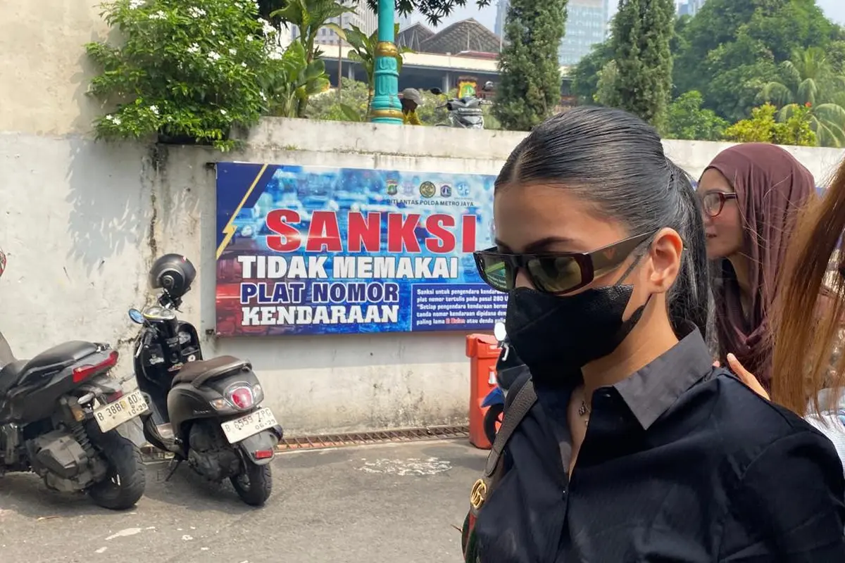 Ratu Sofya Laporkan Produser Film ke Polda Metro Jaya Atas Dugaan Pencemaran Nama Baik