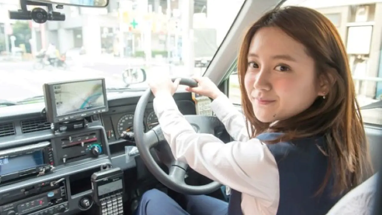Tak Hanya Cantik, Ikuta Kana Supir Taksi di Jepang Merangkap Model Dewasa