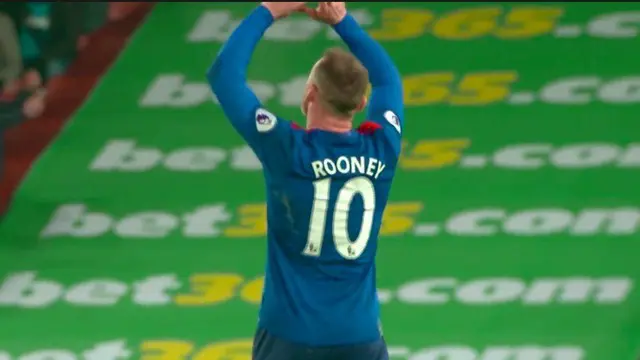 Rooney dicatat sebagai pencetak gol terbanyak dalam sejarah Manchester United usai menciptakan gol ke 250 dengan fantastis.(BallBall Video)