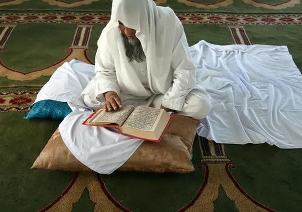 Top 3 Islami: Waktu Terbaik Mulai I'tikaf di Masjid, Kata Buya Yahya soal Atlet Tidak Puasa karena Bertanding