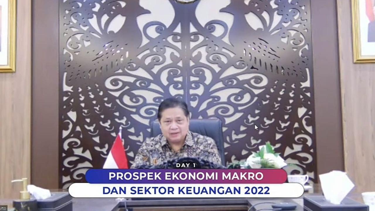 Menteri Koordinator Bidang Perekonomian Airlangga Hartarto dalam Economic Outlook 2022, Senin (22/11/2021).