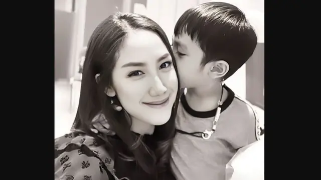 Artis Tamara Tyasmara buka suara terkait rekaman CCTV kasus tewasnya sang anak Raden Adante Khalif Pramudityo alias Dante (6) di Taman Kolam Renang Tirta, Pondok Kelapa, Jakarta Timur (Jaktim) Sabtu 27 Januari 2024 lalu.