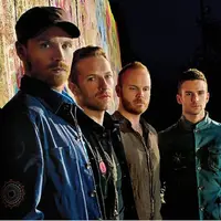 Coldplay mengungkapkan band mereka nyaris melakukan duet maut dengan sang legenda, David Bowie. Namun urung dilakukan.