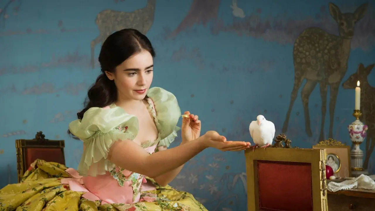 Lily Collins