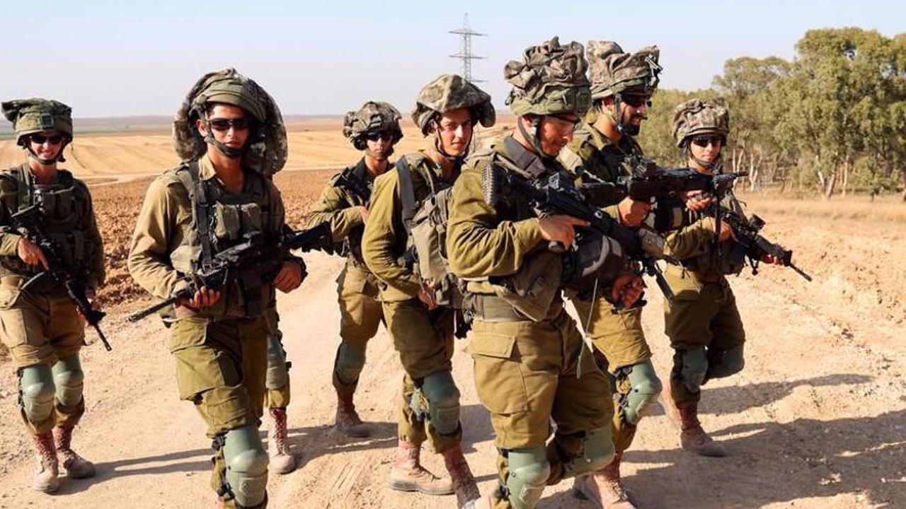 Rekaman Video 1 Pejuang Palestina Melawan 4 Tentara Israel Sampai Kabur Terbirit-birit, Dikira Rumah Kosong Ternyata Sudah Ditunggu