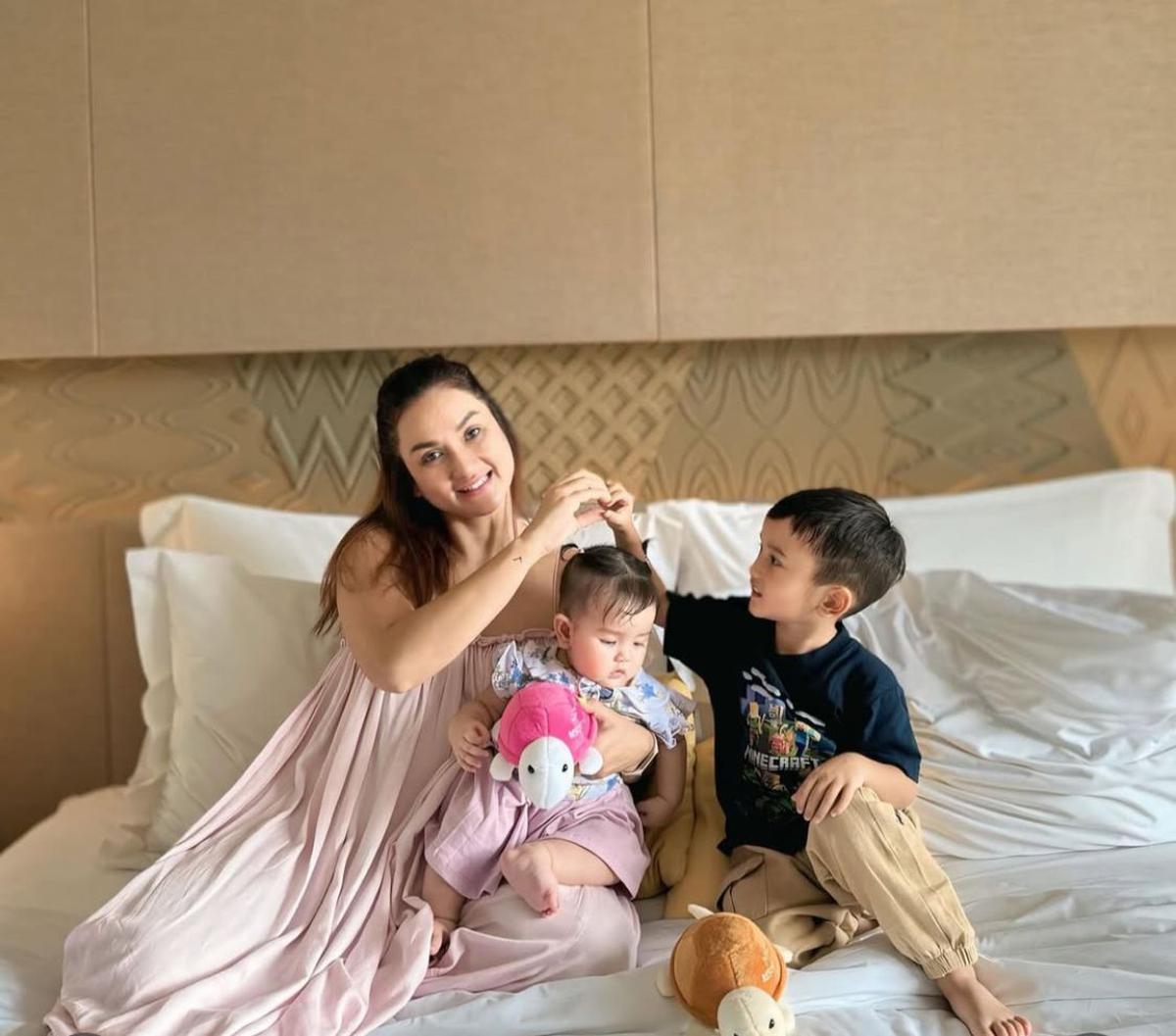 5 Potret Tengku Dewi Putri Pasca Cerai dari Andrew Andika, Tampil Lebih Cantik dan Percaya Diri