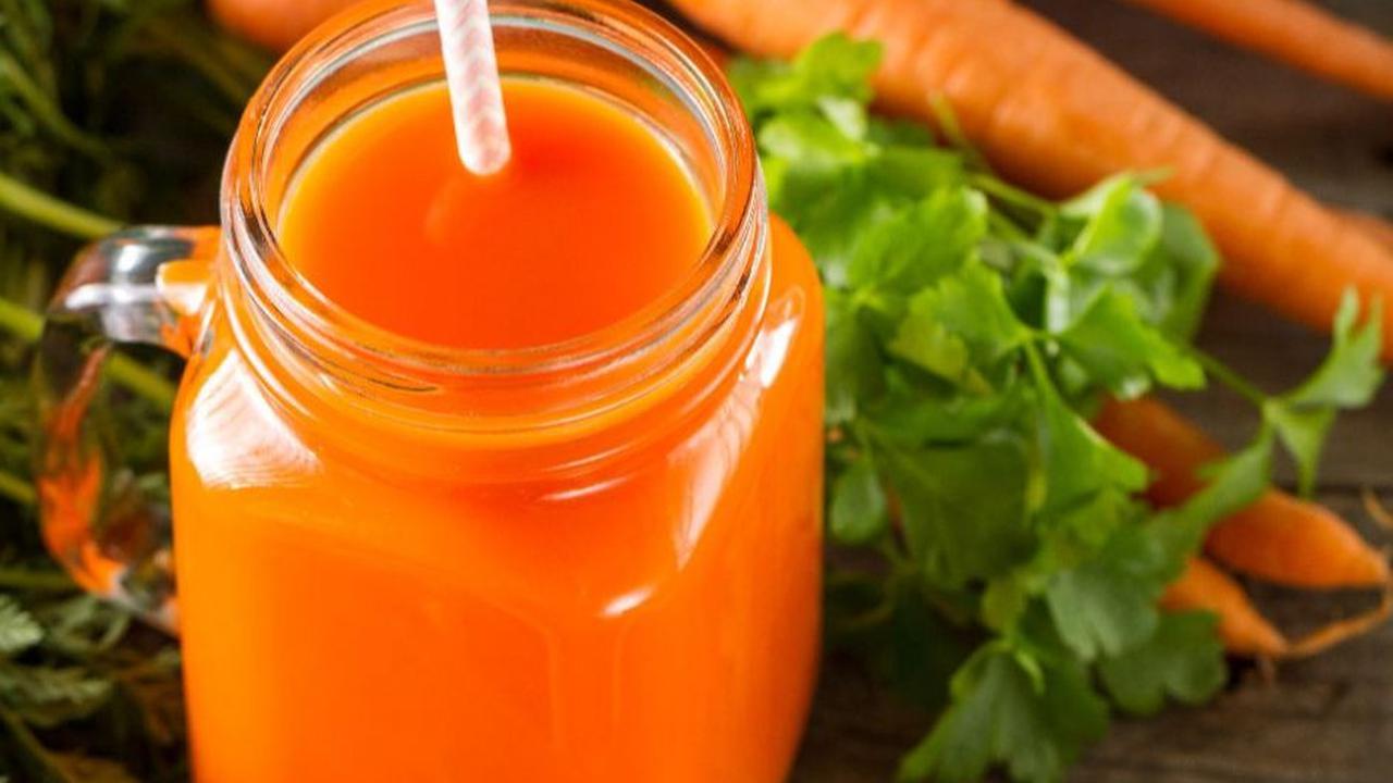 Jus Buah Naga Wortel