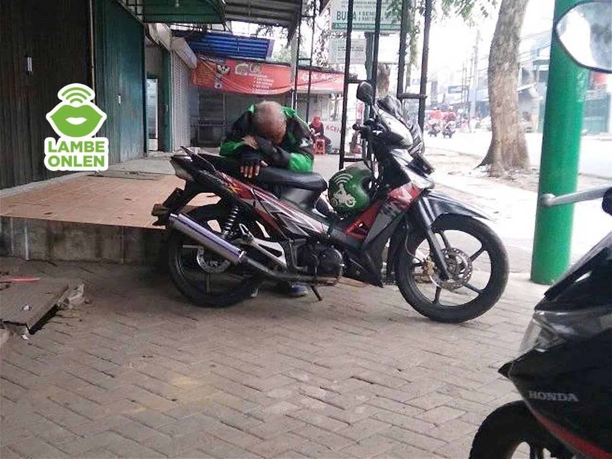 4. Menanti masuknya pesanan