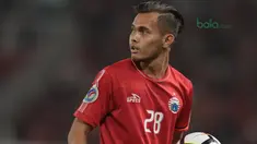 Rezaldi Hehanussa mencetak satu gol saat Persija Jakarta menang atas Tampines Rovers pada laga grup H Piala AFC 2018 di Stadion Utama GBK, Senayan, Jakarta (28/2/2018). Persija menang 4-1. (Bola.com/Nick Hanoatubun)