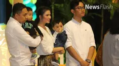 Keceriaan terpancar dari wajah cucu Jokowi, Jan Ethes Srina saat peringatan ulang tahunnya yang pertama, 