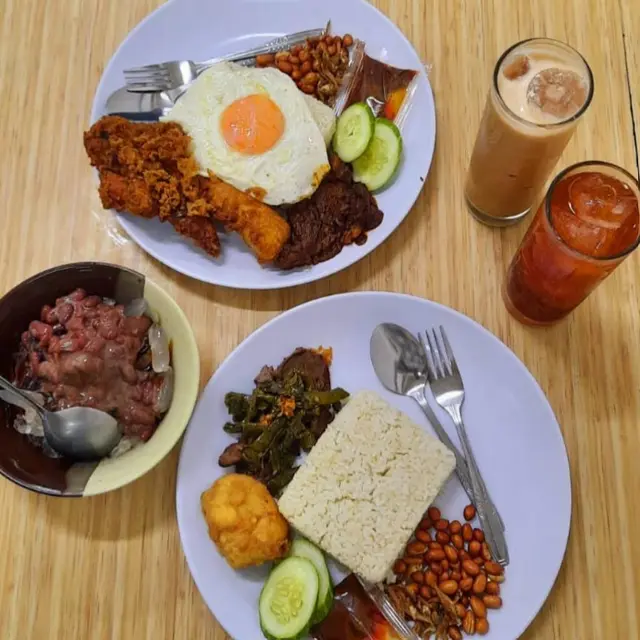 Tempat Makan Enak Dekat Pasar Baru Bandung