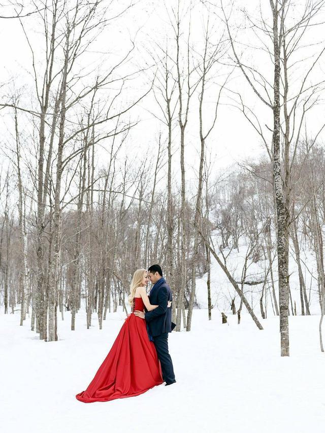 Panji Trihatmodjo dan Varsha Strauss