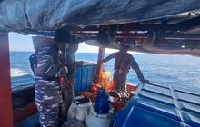 TNI AL Tangkap Kapal Pelaku Illegal Fishing di Nias, Amankan 1 Ton Ikan dan 7 ABK