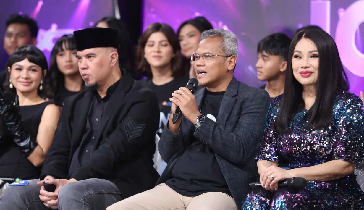 Deputy Director Programming SCTV, Banardi Rachmat (kedua kanan) saat memberi keterangan terkait peluncuran ajang pencarian bakat The Icon Indonesia di SCTV Tower, Jakarta, Senin (6/4/2026). (Kapanlagi/Budy Santoso)