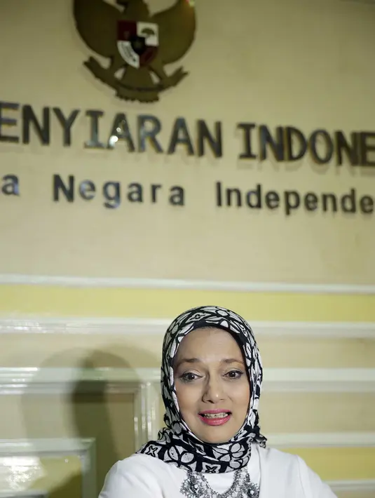 Kabar baik didapatkan dari pertemmuannya dengan orang KPI. Ia mengaku telah bicara dengan Bapak Ishadi selaku Dirut Trans TV. Dan rencananya akan diadakan pertemuan pada hari Kamis. (Deki Prayoga/Bintang.com)