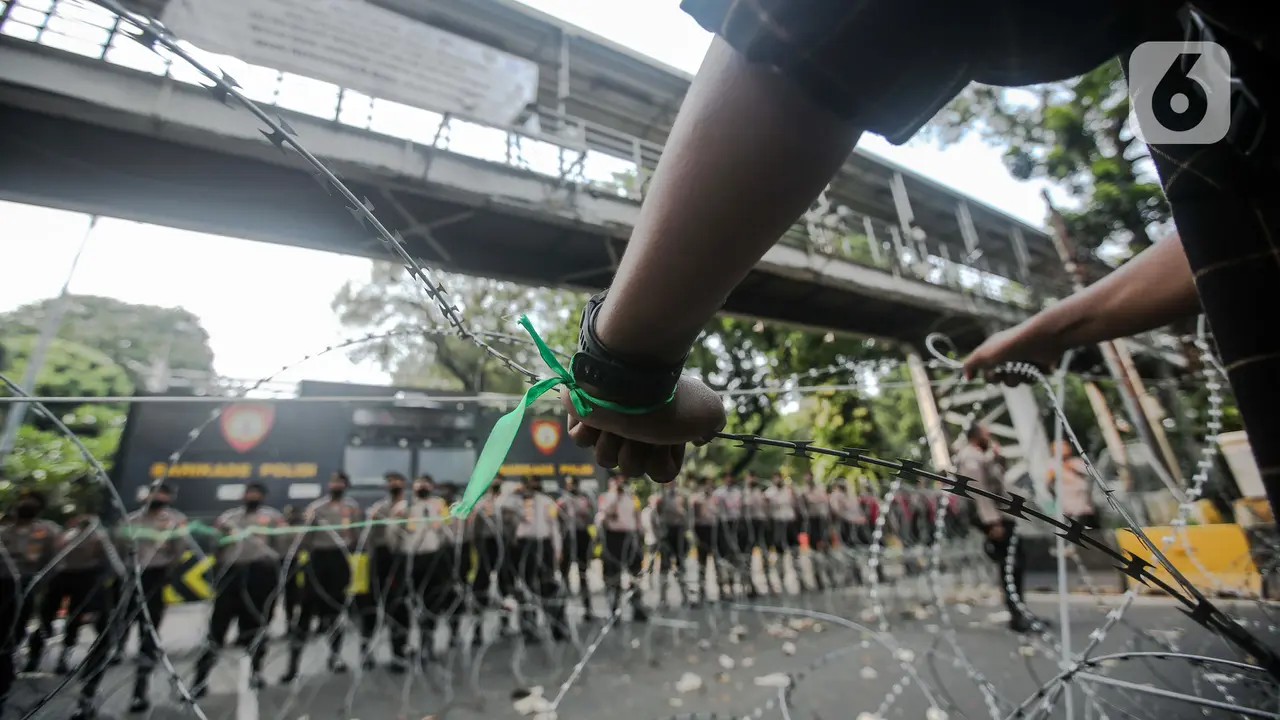 Aksi HMI Tolak Kenaikan BBM