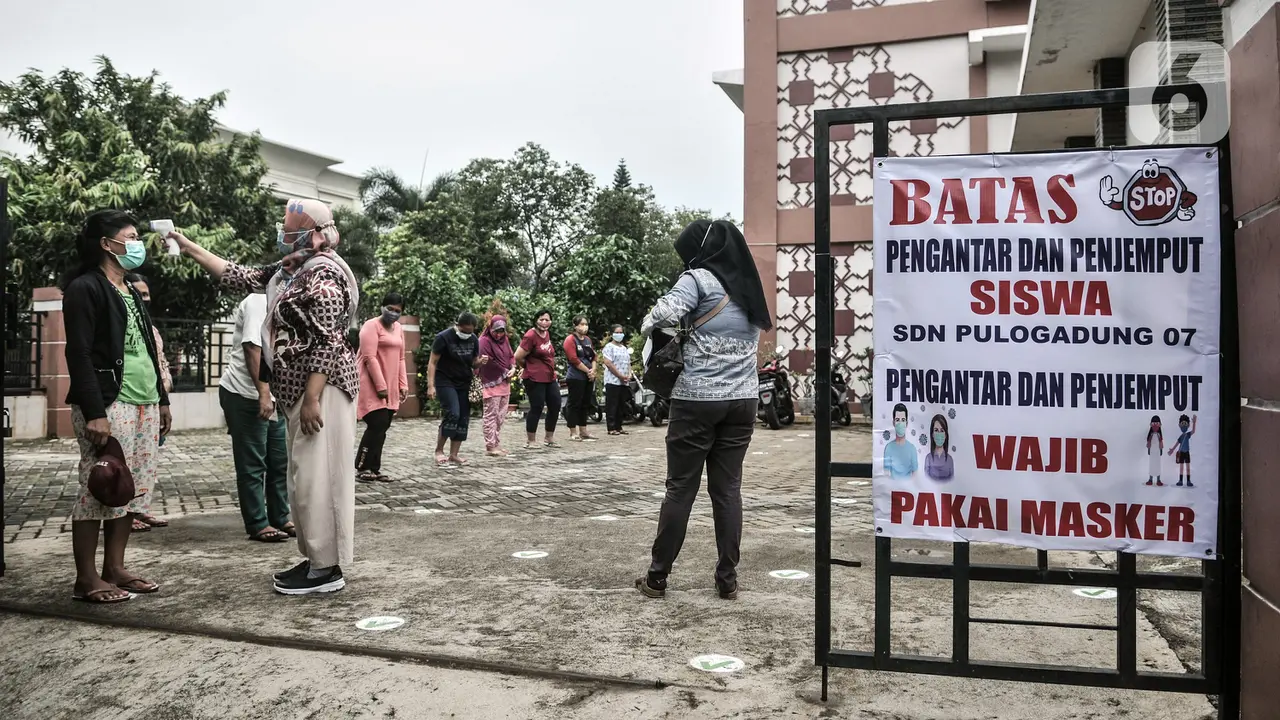 FOTO: Antusiasme Siswa SD Ikuti Uji Coba Sekolah Tatap Muka