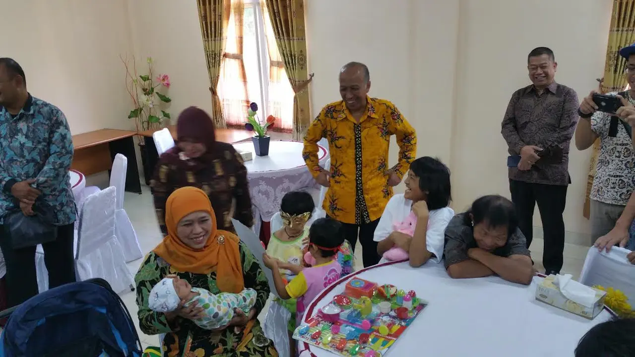 Mensos Khofifah Indar Parawansa 