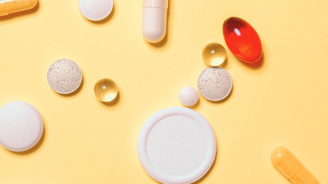 Ilustrasi Obat dan Vitamin