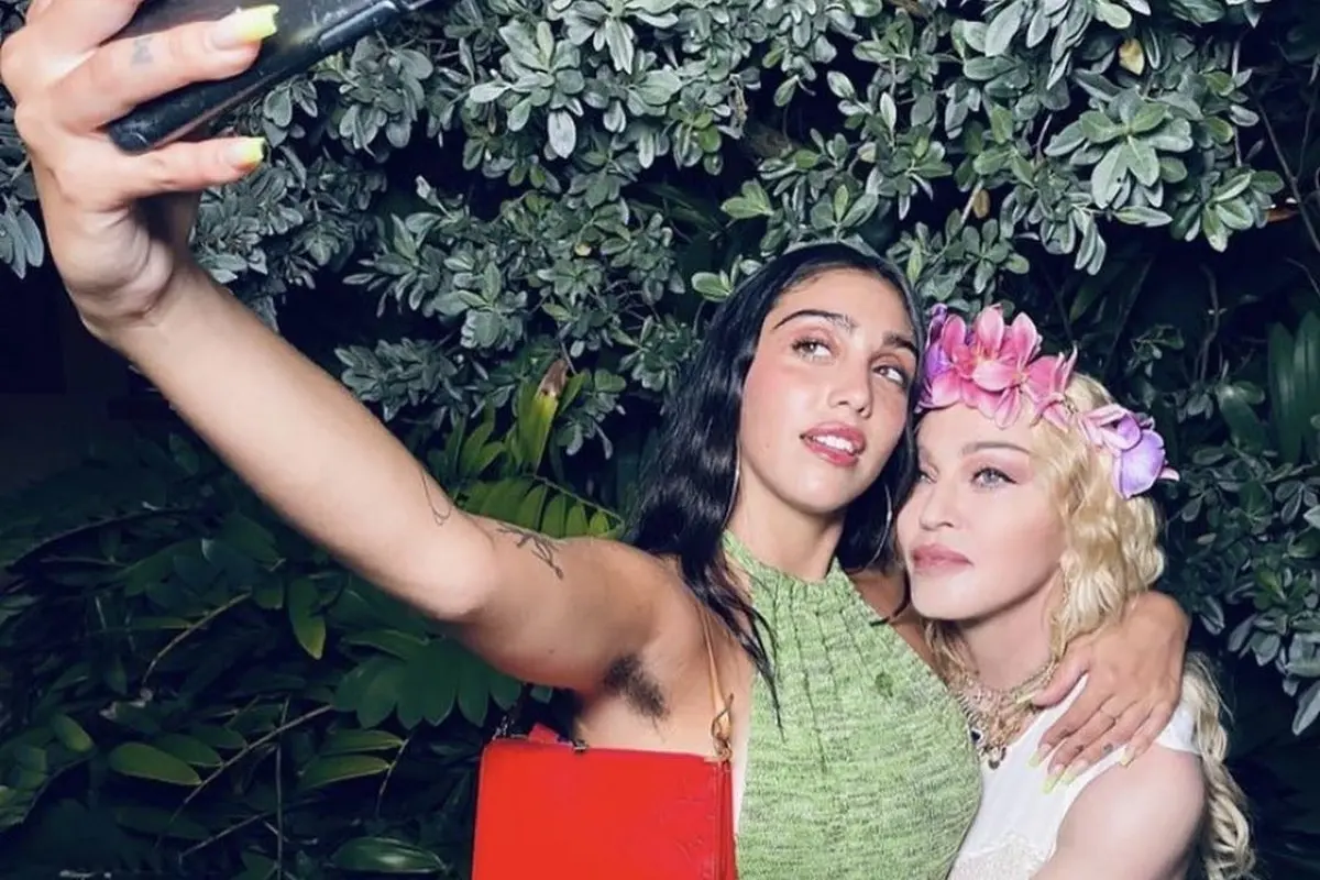 Madonna dan Putrinya
