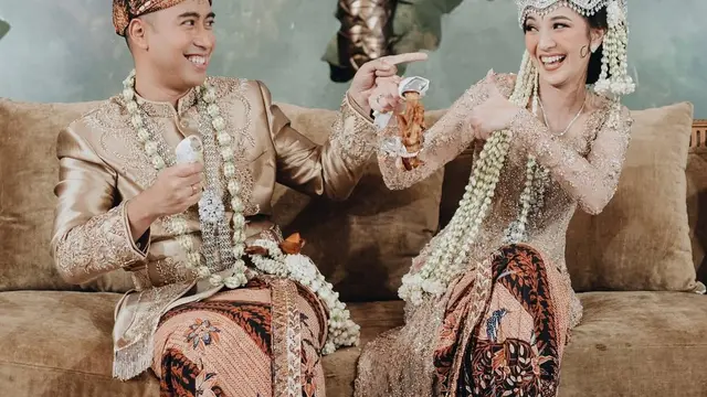 Pernikahan Vidi Aldiano dan Sheila Dara/Photo instagram sheiladaisha/mike.omarr/lvcasedo/rickymueller/samuelrustandy)
