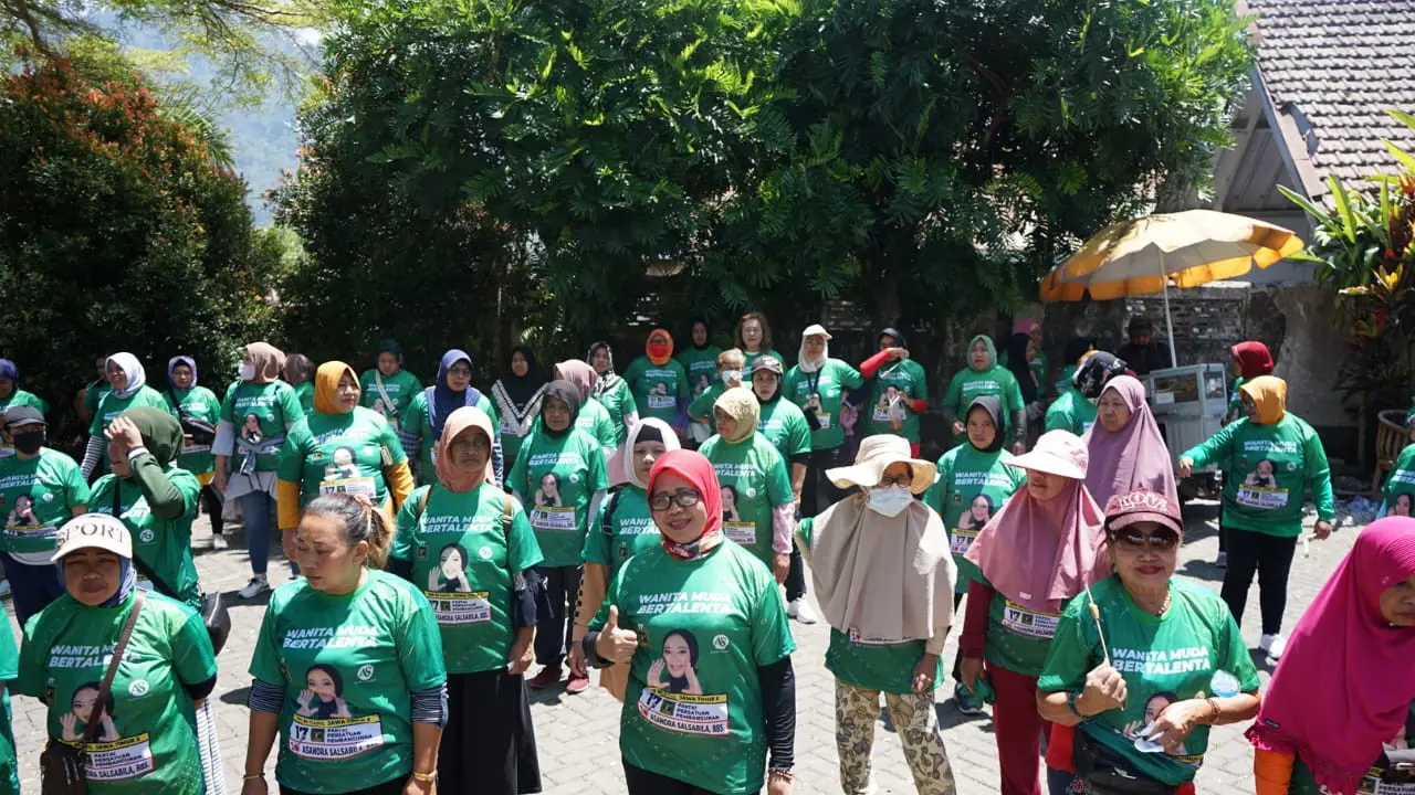 Relawan Asandra menggelar Senam Sehat di Songgokerto, Kecamatan Batu. Kegiatan ini dihadiri oleh ratusan peserta yang antusias untuk berpartisipasi dalam olahraga bersama ini (Istimewa)