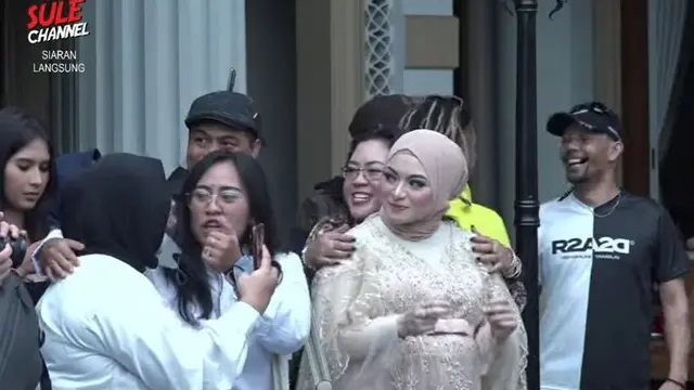 7 Momen Anniversary Pernikahan Sule dan Nathalie Holscher, Dihadiri Rhoma Irama