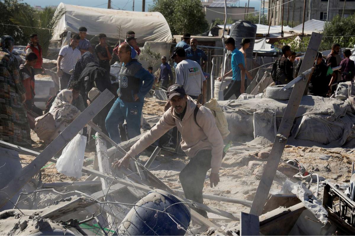 Detik-detik serangan udara Israel hantam kamp pengungsian Jalur Gaza
