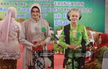 Tak Pernah Jadi Model, Lansia 70 Tahun Asal Madiun Ungkap Perasaannya Pertama kali Jalan di Karpet Merah Lomba Peragaan Busana