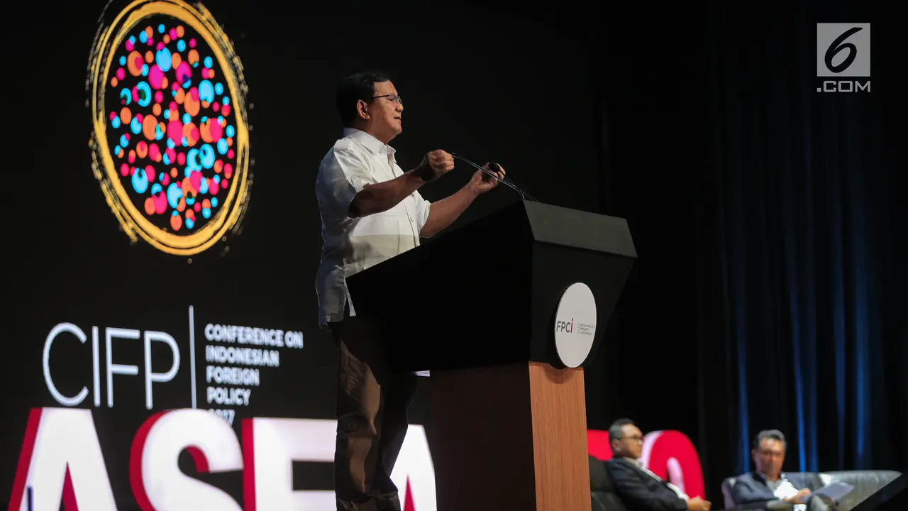 Prabowo Sampaikan Materi di Conference on Indonesia Foreign Policy 2017