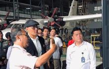 Potret Deddy Corbuzier Tinjau dan Kunjungi Pesawat Dalam Negeri Besutan PT Dirgantara Indonesia