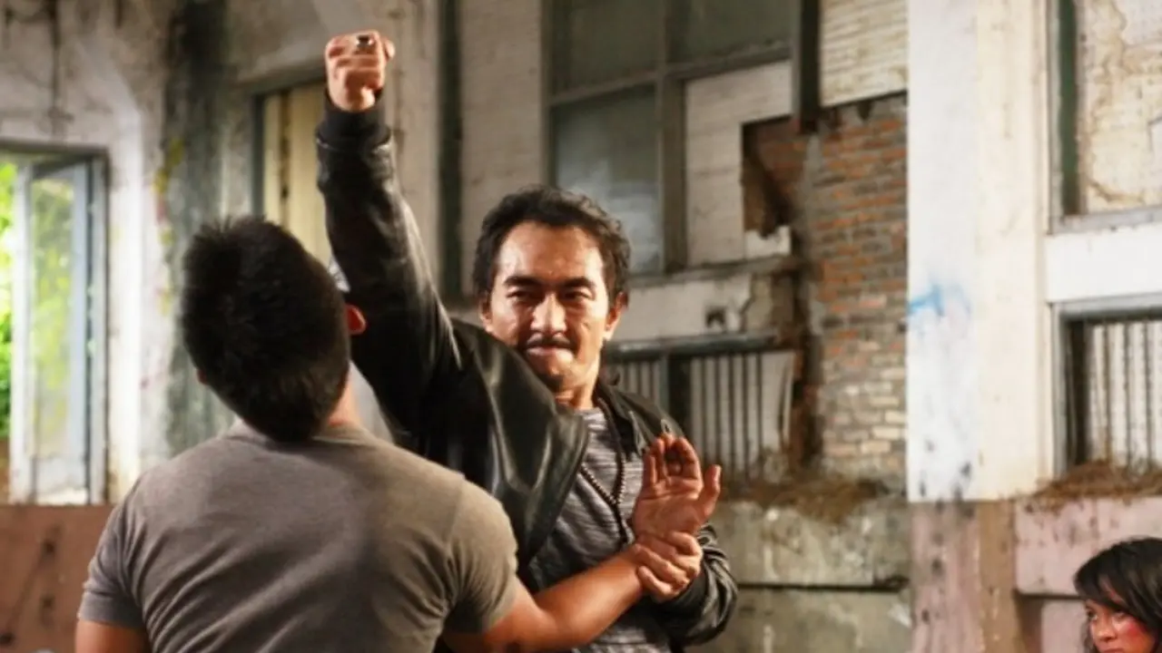 Simak Aksi Kocak Gatot Brajamusti di Cuplikan Film Azrax