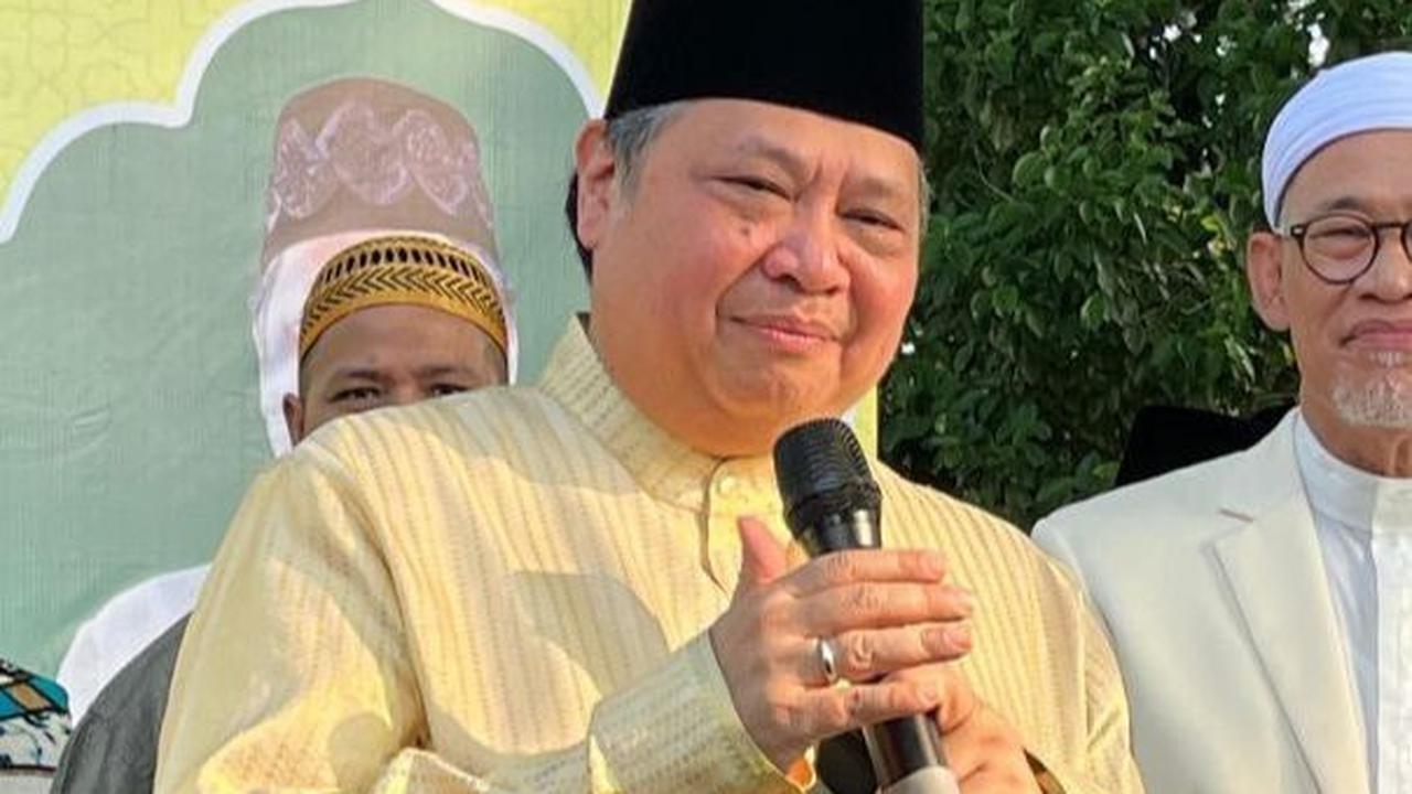 "Ya silahkan saja tapi-kan namanya ilegal tidak sesuai dengan aturannya ya ditindak saja," ungkap Airlangga kepada media di Jakarta, Selasa (9/7).