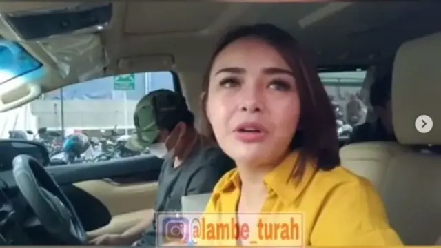 Amanda Manopo (Foto: Instagram/@lambe_turah)