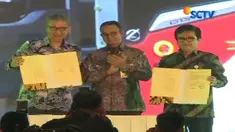 Gubernur DKI, Anies Baswedan, meresikan dimulainya proyek pembangunan rumah dengan DP Rp 0.