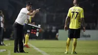 Gaya Necis Joachim Loew ala Nilmaizar