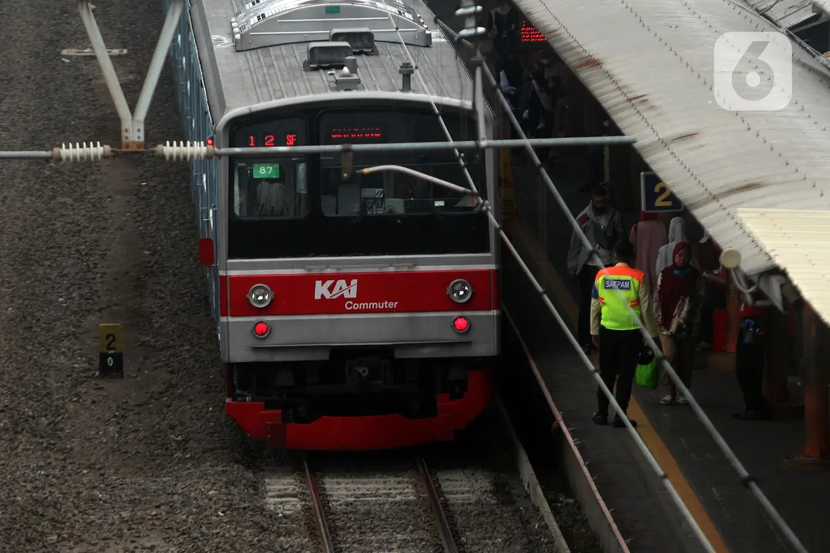Polemik Impor 29 Unit Rangkaian KRL Bekas dari Jepang
